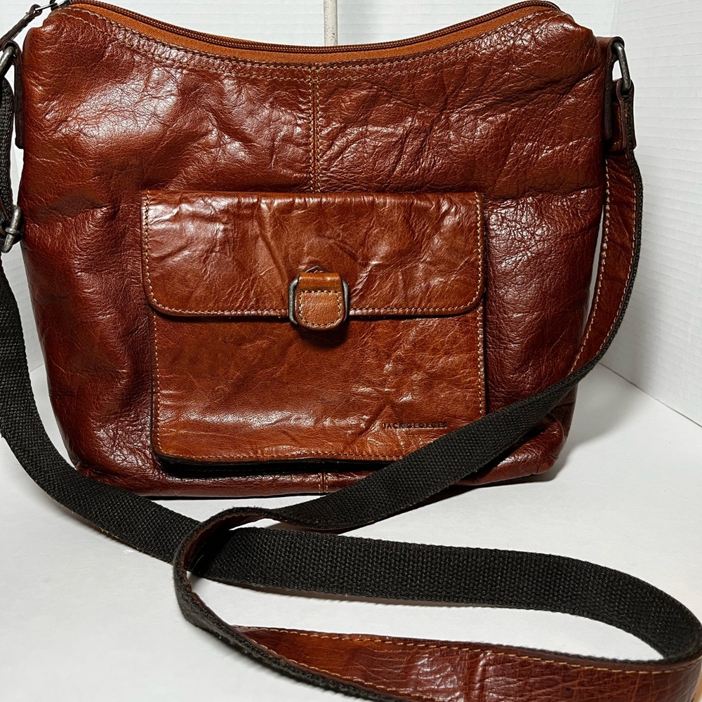 Jack George’s leather Voyager Crossbody bag - Picture 2 of 15